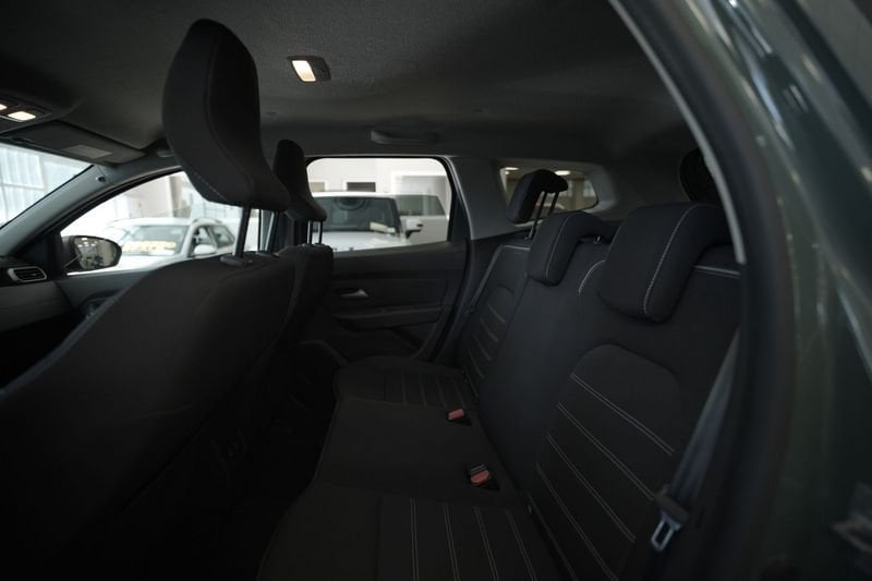 https://cdn-dk.caraffinity.it/dealer/datafiles/vehicle/images/800/32881/bXlUv7VDlzHfW9K4.JPG