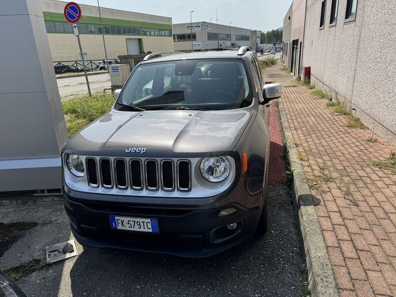 https://cdn-dk.caraffinity.it/dealer/datafiles/vehicle/images/800/32881/bw13vWB2l3xdr0RJ.jpeg