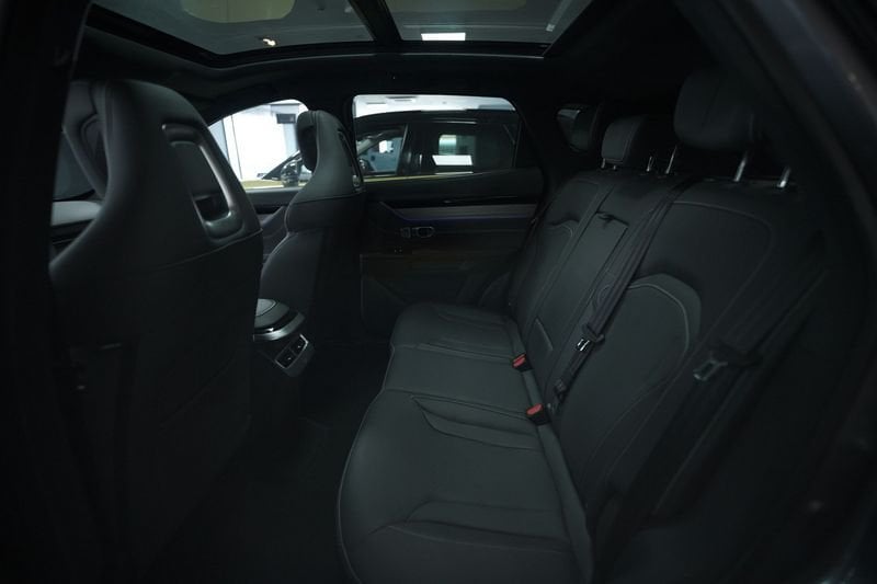 https://cdn-dk.caraffinity.it/dealer/datafiles/vehicle/images/800/32881/c2cbDpC3pu08FHwu.JPG