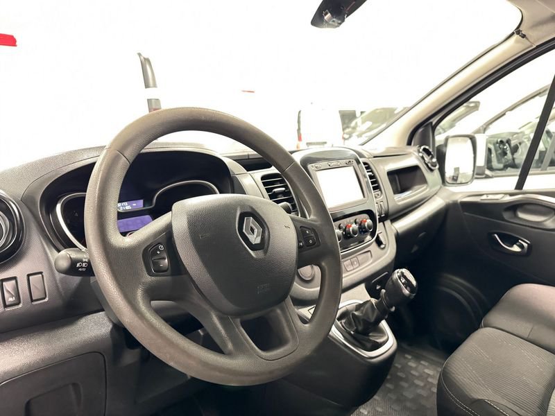 https://cdn-dk.caraffinity.it/dealer/datafiles/vehicle/images/800/32881/c8vMkCuihhcZSmmt.JPG