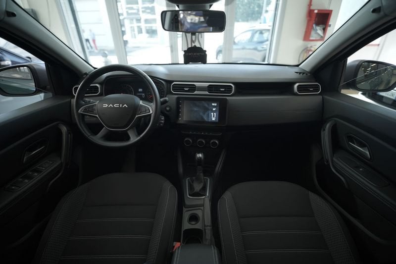https://cdn-dk.caraffinity.it/dealer/datafiles/vehicle/images/800/32881/cpPco3HJ27tB9HYn.JPG
