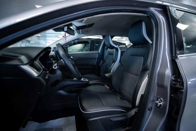 https://cdn-dk.caraffinity.it/dealer/datafiles/vehicle/images/800/32881/csz0EMIeMVUPQ8xX.jpg