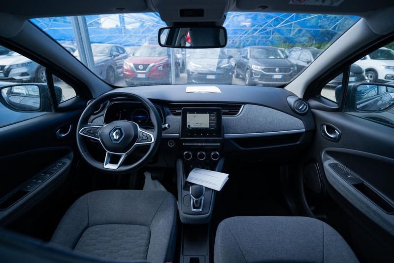 https://cdn-dk.caraffinity.it/dealer/datafiles/vehicle/images/800/32881/dNbIIJGikw0TBcPF.jpg