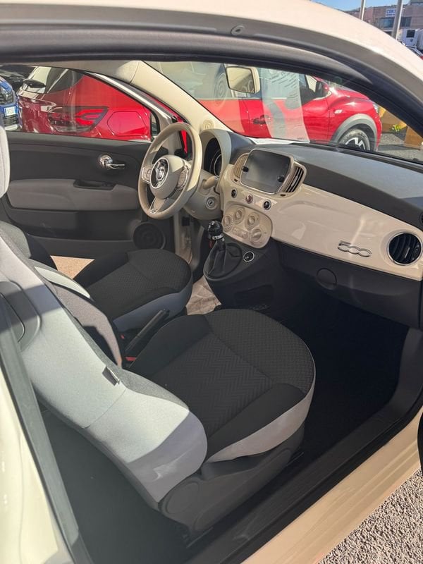 https://cdn-dk.caraffinity.it/dealer/datafiles/vehicle/images/800/32881/eFTlAYp97m7gGX1I.JPG