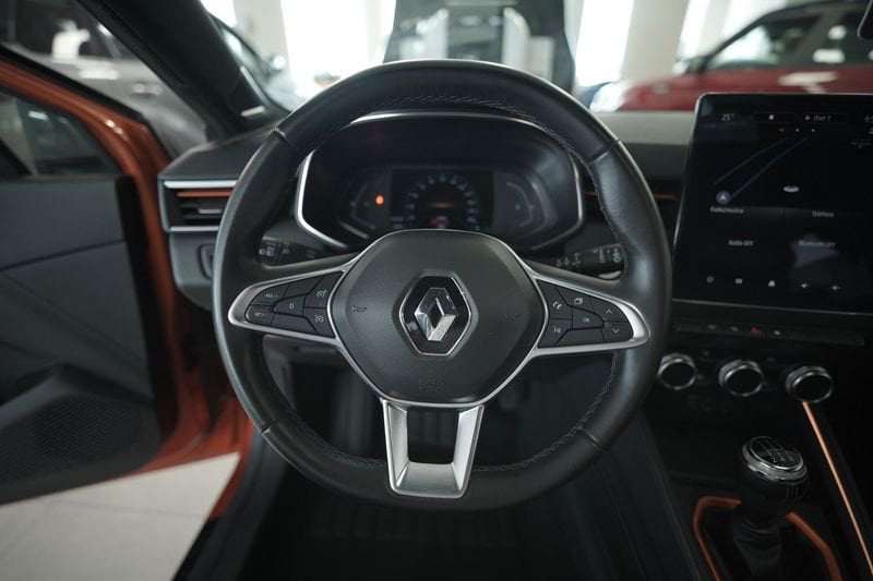 https://cdn-dk.caraffinity.it/dealer/datafiles/vehicle/images/800/32881/fM51F94wrloayOnL.JPG