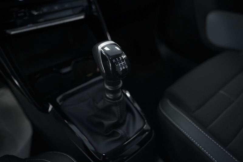 https://cdn-dk.caraffinity.it/dealer/datafiles/vehicle/images/800/32881/fyoCBFsEMQCi6Hsw.JPG