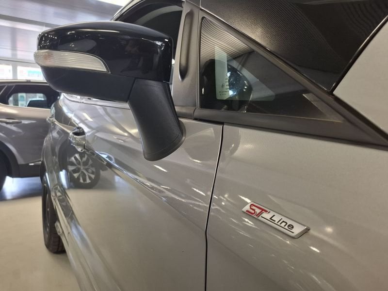 https://cdn-dk.caraffinity.it/dealer/datafiles/vehicle/images/800/32881/gddjcYVwvLO010sV.jpg