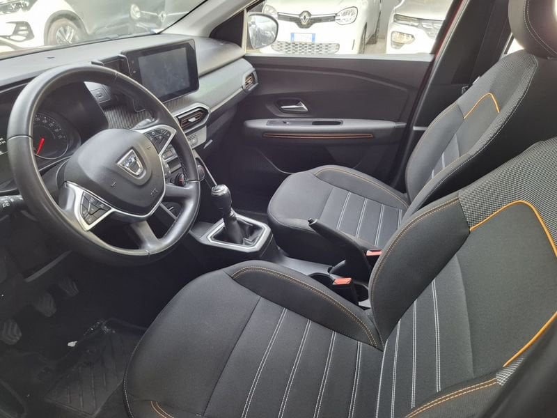 https://cdn-dk.caraffinity.it/dealer/datafiles/vehicle/images/800/32881/h9ws5oqz53akWjJZ.jpg