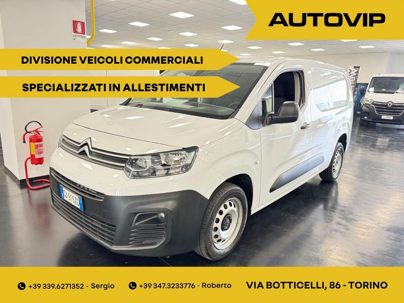 https://cdn-dk.caraffinity.it/dealer/datafiles/vehicle/images/800/32881/hD0S0egldiY8Q9rg.jpg?format=jpeg