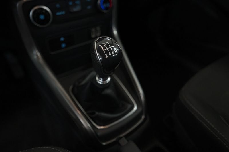 https://cdn-dk.caraffinity.it/dealer/datafiles/vehicle/images/800/32881/hwGr9axo7nj9Wigw.JPG
