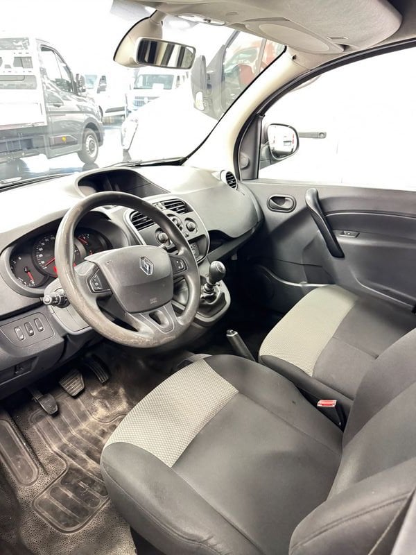 https://cdn-dk.caraffinity.it/dealer/datafiles/vehicle/images/800/32881/iChvNunzb51z1A4O.JPG