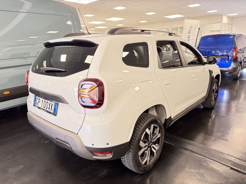 https://cdn-dk.caraffinity.it/dealer/datafiles/vehicle/images/800/32881/icTFB3vOmY8e8TT2.JPG