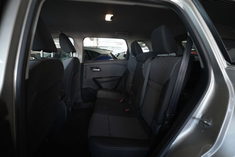 https://cdn-dk.caraffinity.it/dealer/datafiles/vehicle/images/800/32881/jAlm09SgH0mcdcOM.JPG