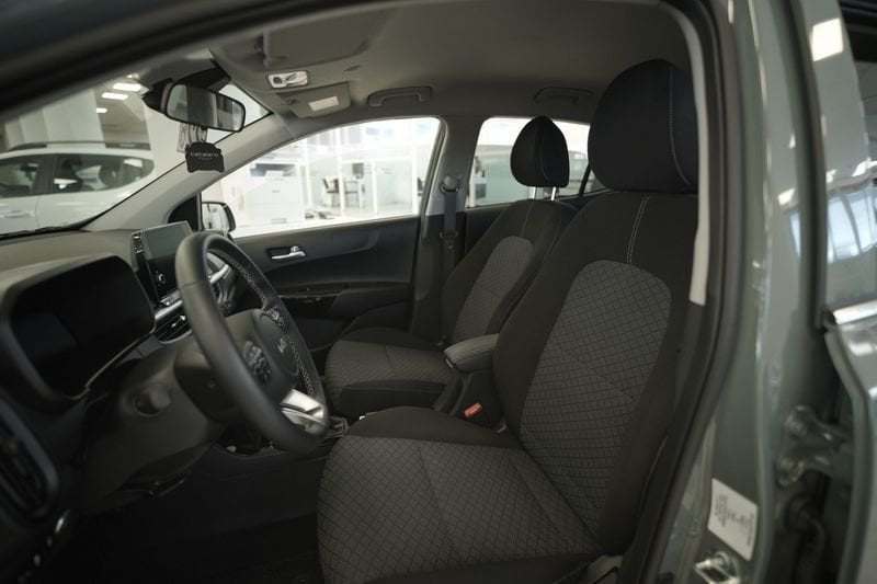 https://cdn-dk.caraffinity.it/dealer/datafiles/vehicle/images/800/32881/kFJJSxjdy1BCrROD.JPG