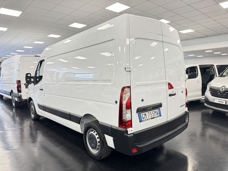 https://cdn-dk.caraffinity.it/dealer/datafiles/vehicle/images/800/32881/kKeEDIStwMFlOE2Y.JPG
