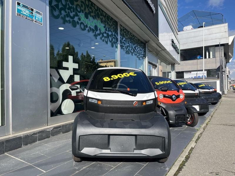 https://cdn-dk.caraffinity.it/dealer/datafiles/vehicle/images/800/32881/kUFXF0WD8Thk6xH2.jpg