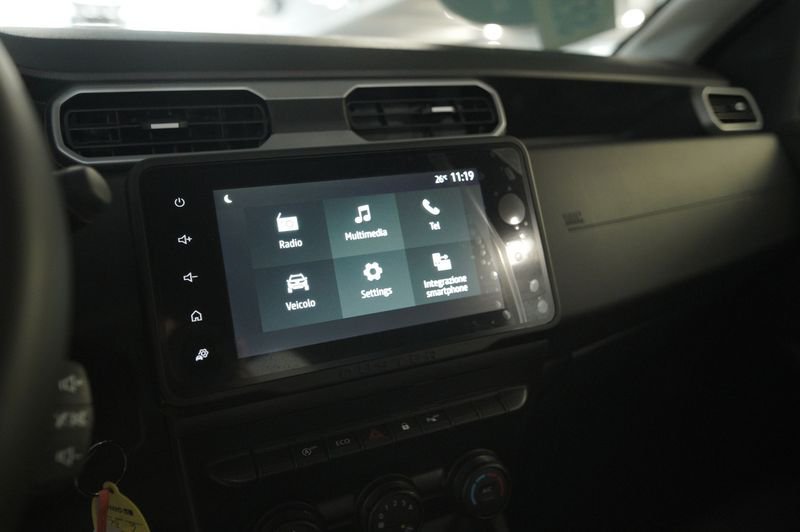 https://cdn-dk.caraffinity.it/dealer/datafiles/vehicle/images/800/32881/kcK8H9ejwPohnrSj.JPG