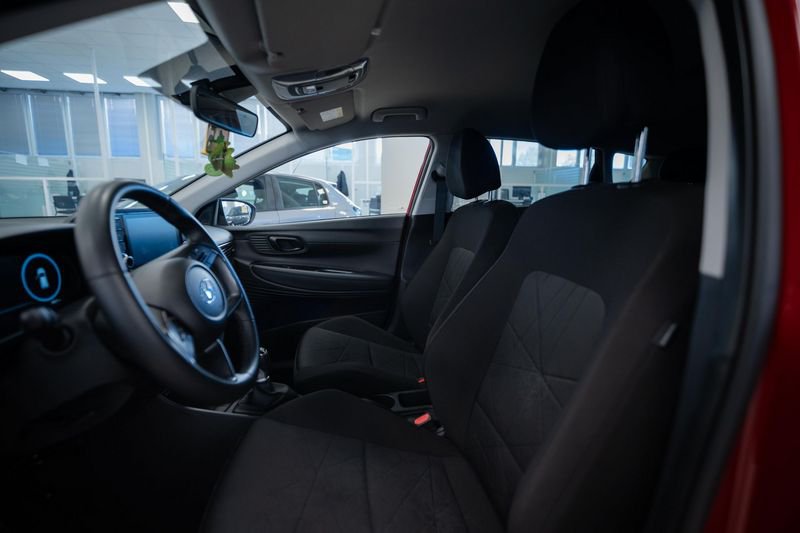 https://cdn-dk.caraffinity.it/dealer/datafiles/vehicle/images/800/32881/kdDCocDssvob9VXl.jpg