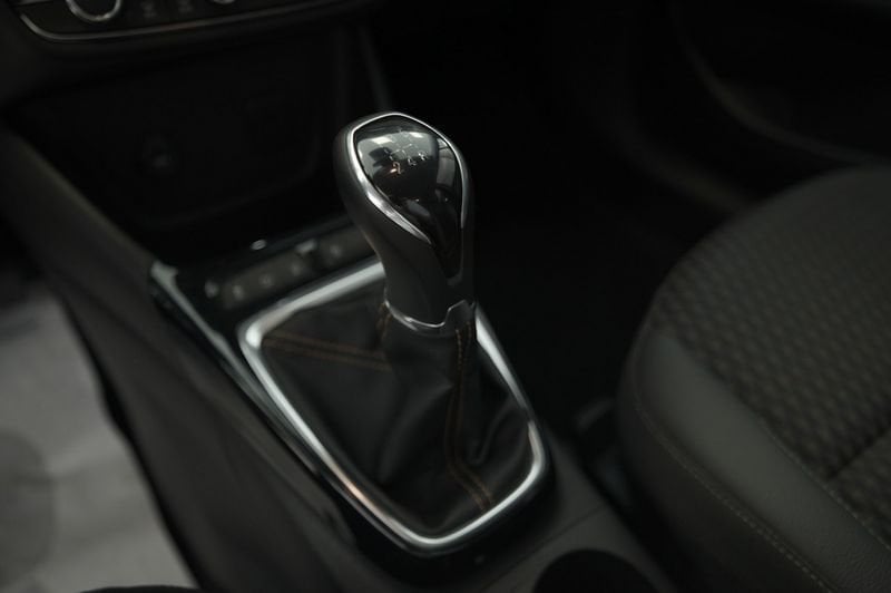 https://cdn-dk.caraffinity.it/dealer/datafiles/vehicle/images/800/32881/lY2ePilGK1QmgMc8.JPG