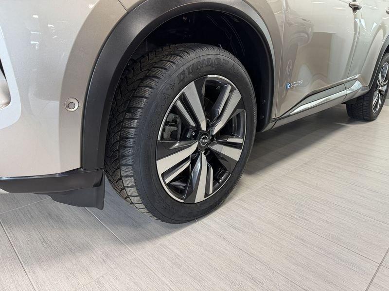 https://cdn-dk.caraffinity.it/dealer/datafiles/vehicle/images/800/32881/lyuqooGsrIaKrXe3.jpeg