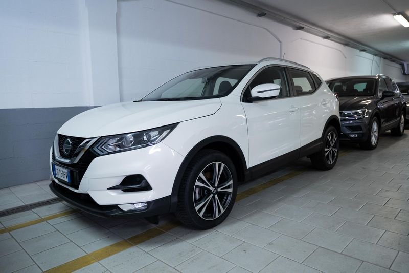 https://cdn-dk.caraffinity.it/dealer/datafiles/vehicle/images/800/32881/mOI1bg06I4dgQhWG.jpg?format=jpeg