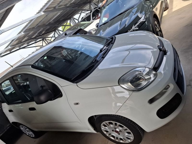 https://cdn-dk.caraffinity.it/dealer/datafiles/vehicle/images/800/32881/mQ7A914jW6ownx9C.jpg