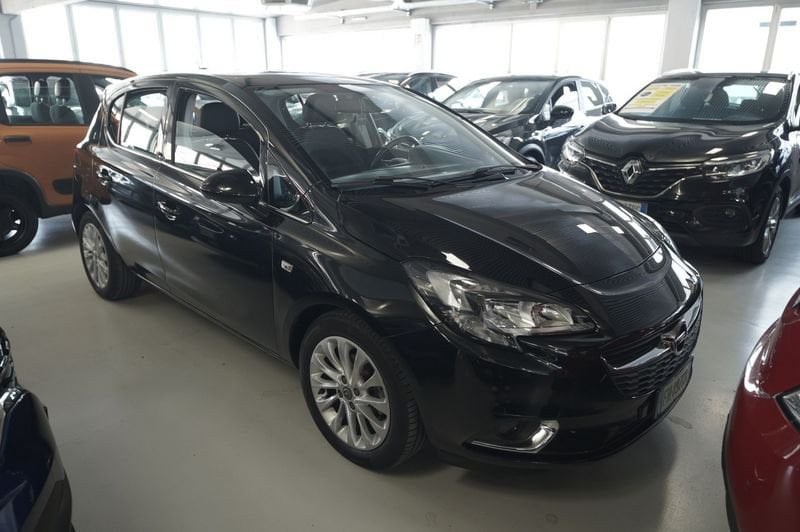 https://cdn-dk.caraffinity.it/dealer/datafiles/vehicle/images/800/32881/n81NLoDkoLGV396D.JPG