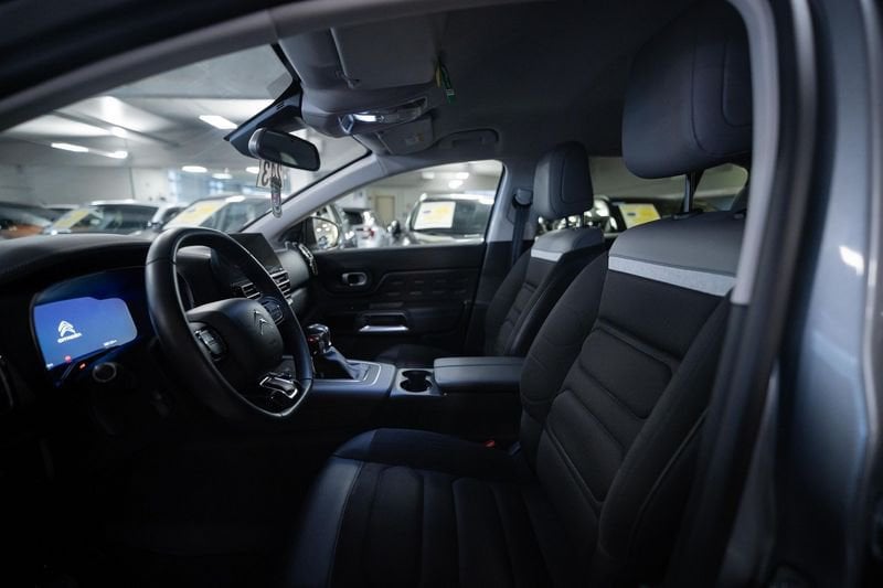 https://cdn-dk.caraffinity.it/dealer/datafiles/vehicle/images/800/32881/nWmp9OcY61kZ2Bd4.jpg