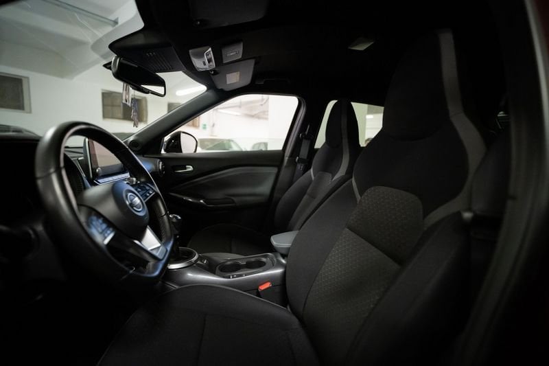 https://cdn-dk.caraffinity.it/dealer/datafiles/vehicle/images/800/32881/pgbw3TBK3aCpuTYP.jpg
