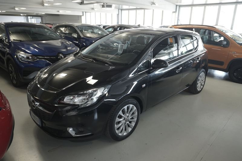 https://cdn-dk.caraffinity.it/dealer/datafiles/vehicle/images/800/32881/qRuqWHJpwGG8VLwi.JPG