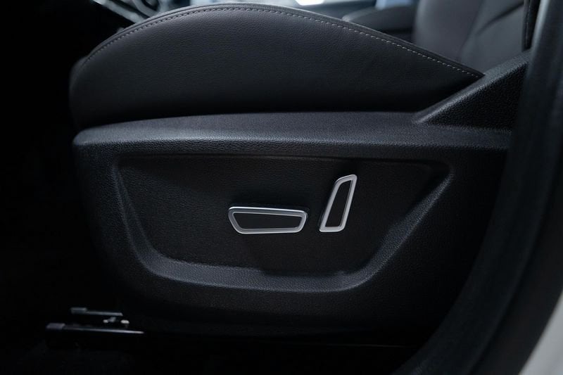 https://cdn-dk.caraffinity.it/dealer/datafiles/vehicle/images/800/32881/qcTLQjLMOntieGIu.jpg