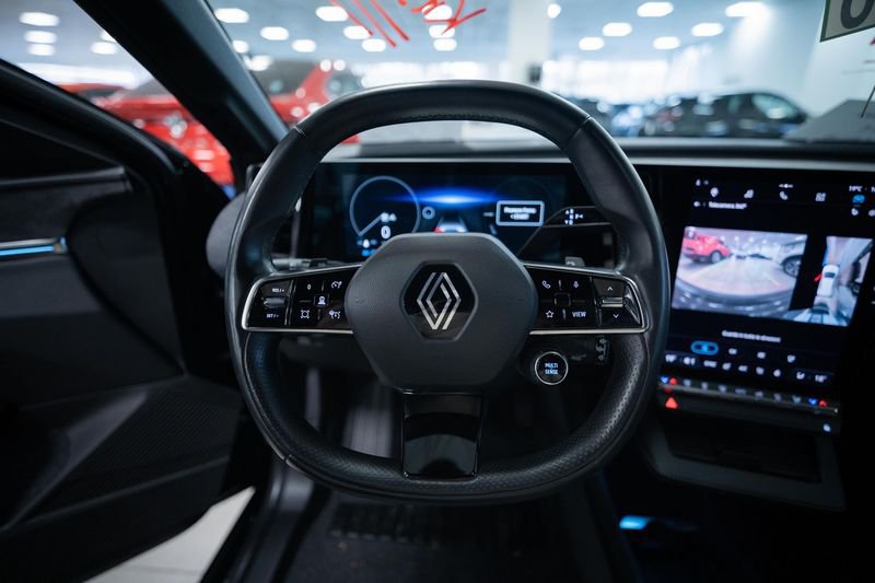 https://cdn-dk.caraffinity.it/dealer/datafiles/vehicle/images/800/32881/qnYj5oDiUjMBt5i3.jpg