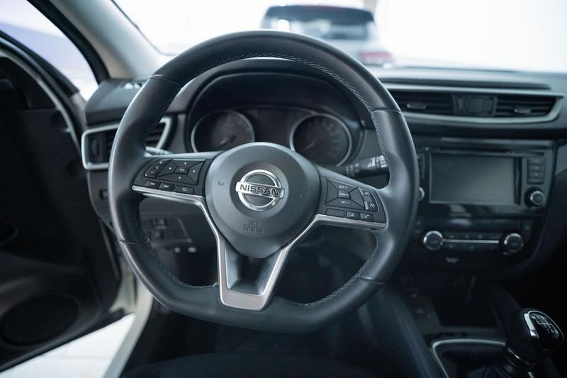https://cdn-dk.caraffinity.it/dealer/datafiles/vehicle/images/800/32881/rr0hB3NXQBe97kU8.jpg
