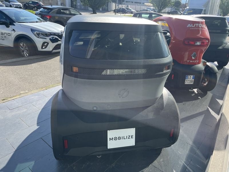 https://cdn-dk.caraffinity.it/dealer/datafiles/vehicle/images/800/32881/s3it9vpLGQZofVwV.jpg