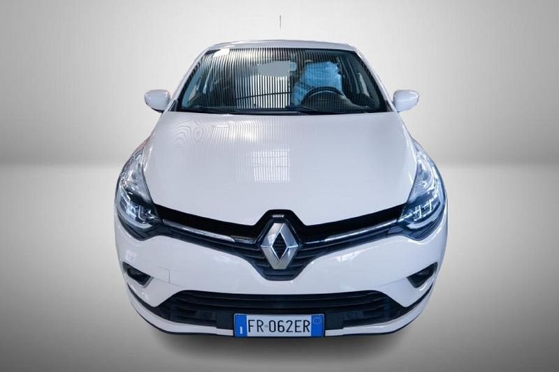 https://cdn-dk.caraffinity.it/dealer/datafiles/vehicle/images/800/32881/shBaUtZkesXTXMIz.jpg