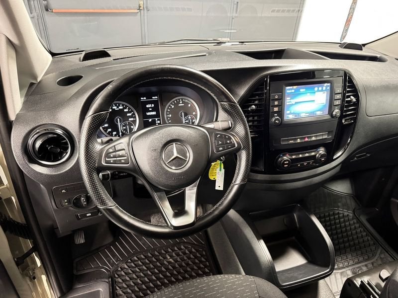 https://cdn-dk.caraffinity.it/dealer/datafiles/vehicle/images/800/32881/sjIzijoafchmrwtQ.JPG
