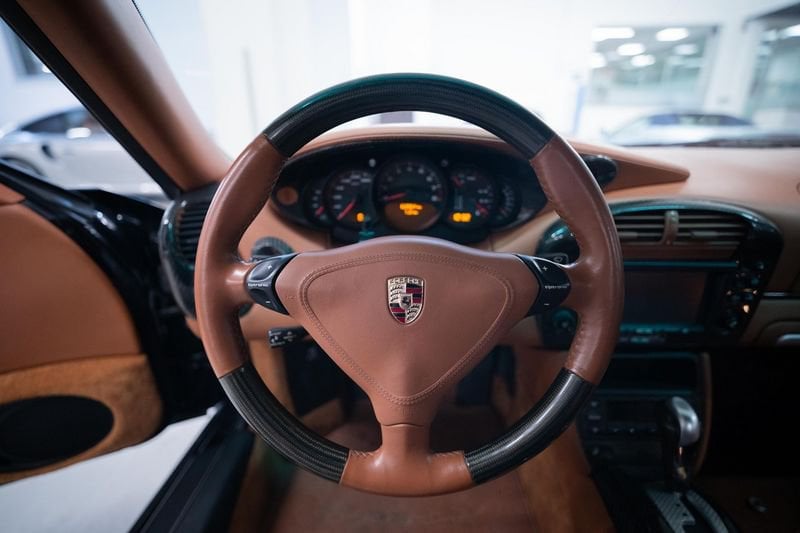 https://cdn-dk.caraffinity.it/dealer/datafiles/vehicle/images/800/32881/tLBf5HcKMdjcygkT.jpg