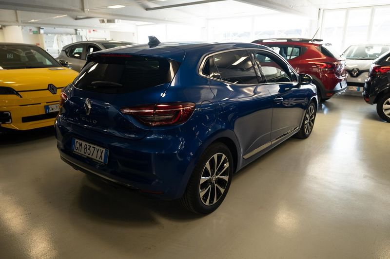 https://cdn-dk.caraffinity.it/dealer/datafiles/vehicle/images/800/32881/taIJJVlY5KA6Ty7J.jpg