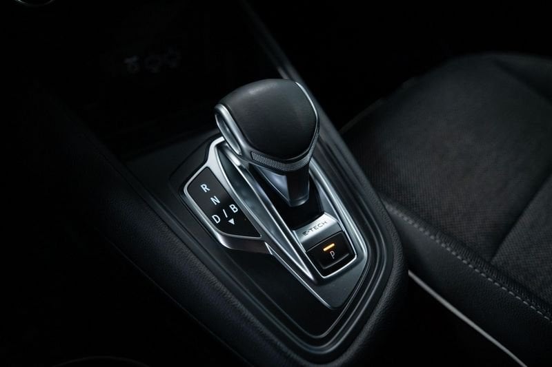 https://cdn-dk.caraffinity.it/dealer/datafiles/vehicle/images/800/32881/vTHYUNZpKeCD7OHz.jpg