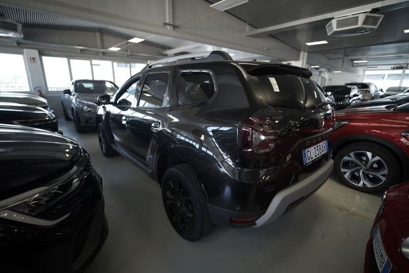 https://cdn-dk.caraffinity.it/dealer/datafiles/vehicle/images/800/32881/vezXpWgf6cM2nZ5h.JPG