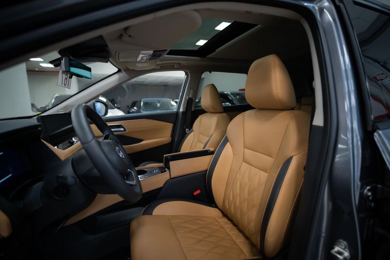 https://cdn-dk.caraffinity.it/dealer/datafiles/vehicle/images/800/32881/vjh0oTgBhyhsuW3J.jpg