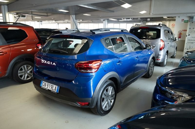 https://cdn-dk.caraffinity.it/dealer/datafiles/vehicle/images/800/32881/wxzPdBg4Dj7ZDWwe.jpg