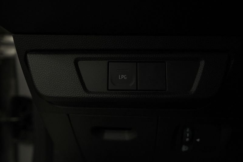 https://cdn-dk.caraffinity.it/dealer/datafiles/vehicle/images/800/32881/xbMVcJYfP1JMP8jC.JPG
