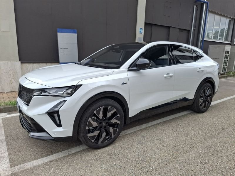 https://cdn-dk.caraffinity.it/dealer/datafiles/vehicle/images/800/32881/xrakxyT3qXZ9e2qh.jpg
