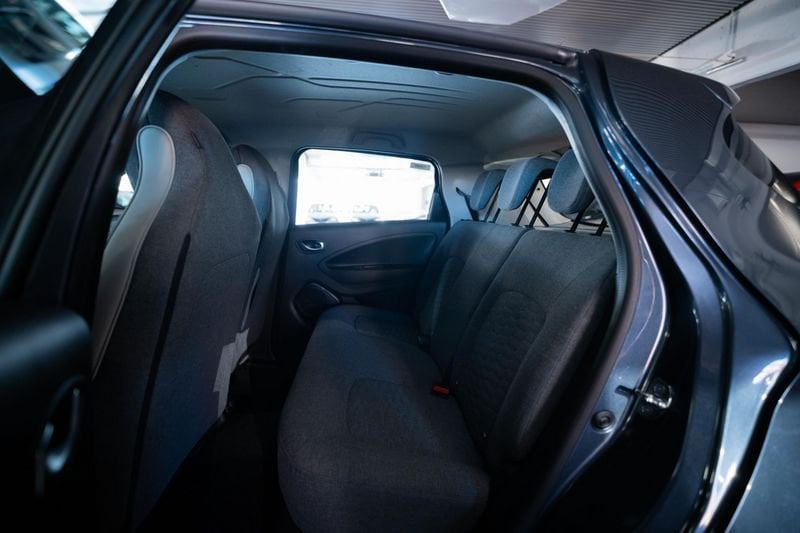 https://cdn-dk.caraffinity.it/dealer/datafiles/vehicle/images/800/32881/y02NYJNssSqNNLbs.jpg