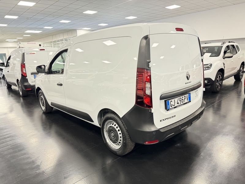 https://cdn-dk.caraffinity.it/dealer/datafiles/vehicle/images/800/32881/ybaipvq9Im3AEQVa.JPG