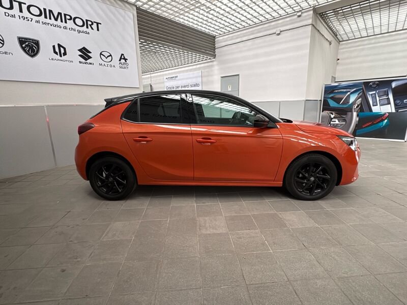 https://cdn-dk.caraffinity.it/dealer/datafiles/vehicle/images/800/32954/15oacHYl17J9FdWq.jpg?opacity=0&size=30&position=BOTTOM_LEFT&border=0&watermark=%2Fdealer%2Fdatafiles%2Fvehicle%2Fimages%2Fwatermark%2F32954%2F59948587-165d-4d71-b051-089e3253b7a7.png