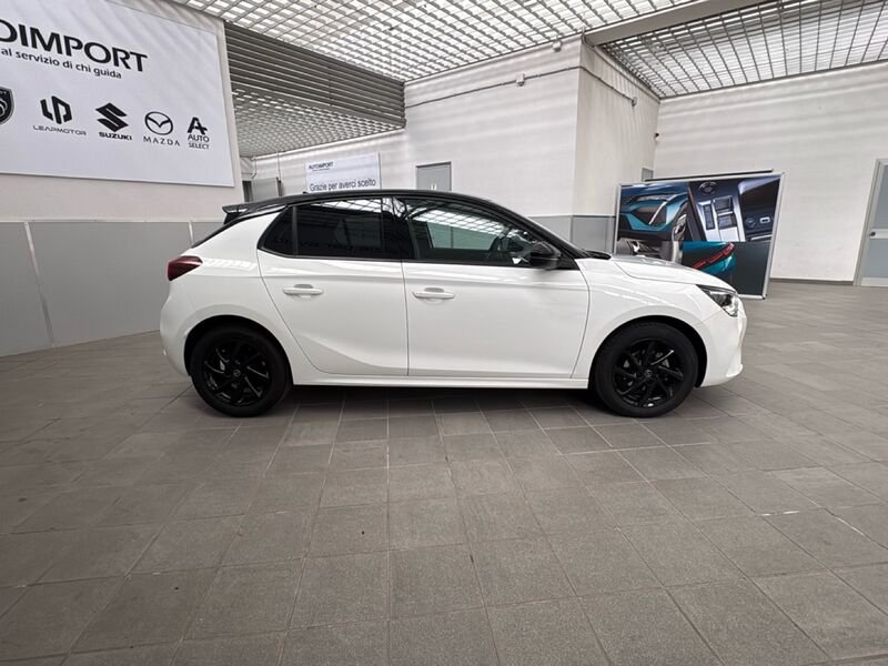 https://cdn-dk.caraffinity.it/dealer/datafiles/vehicle/images/800/32954/3SFRjxezjpXIUTr1.jpg?opacity=0&size=30&position=BOTTOM_LEFT&border=0&watermark=%2Fdealer%2Fdatafiles%2Fvehicle%2Fimages%2Fwatermark%2F32954%2F59948587-165d-4d71-b051-089e3253b7a7.png