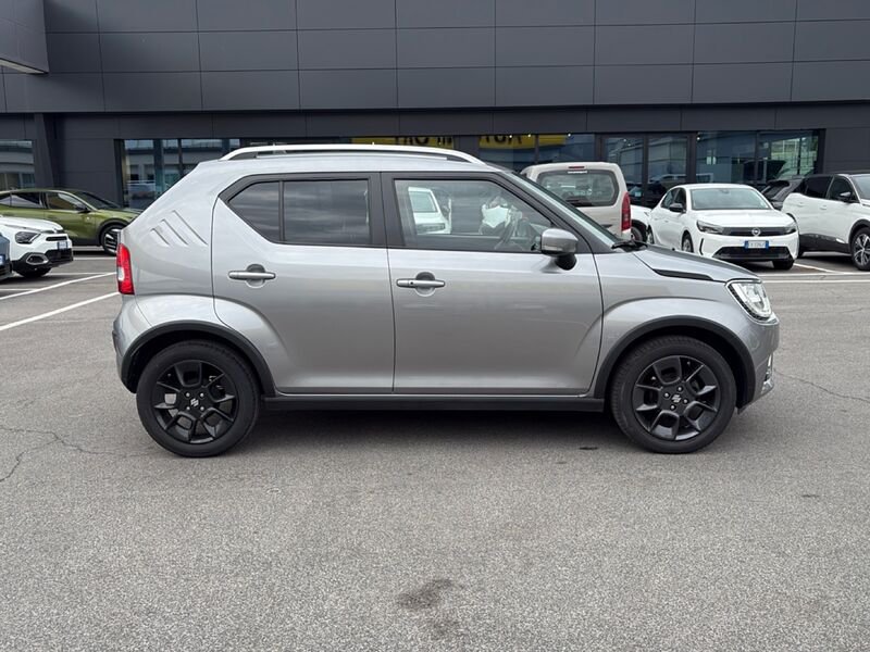 https://cdn-dk.caraffinity.it/dealer/datafiles/vehicle/images/800/32954/3V4JRZ2EmmUnwqzM.jpg?opacity=10&size=20&position=BOTTOM_RIGHT&border=0&watermark=%2Fdealer%2Fdatafiles%2Fvehicle%2Fimages%2Fwatermark%2F32954%2F775f2d5d-ef44-4a55-8370-84cbc0998b87.png