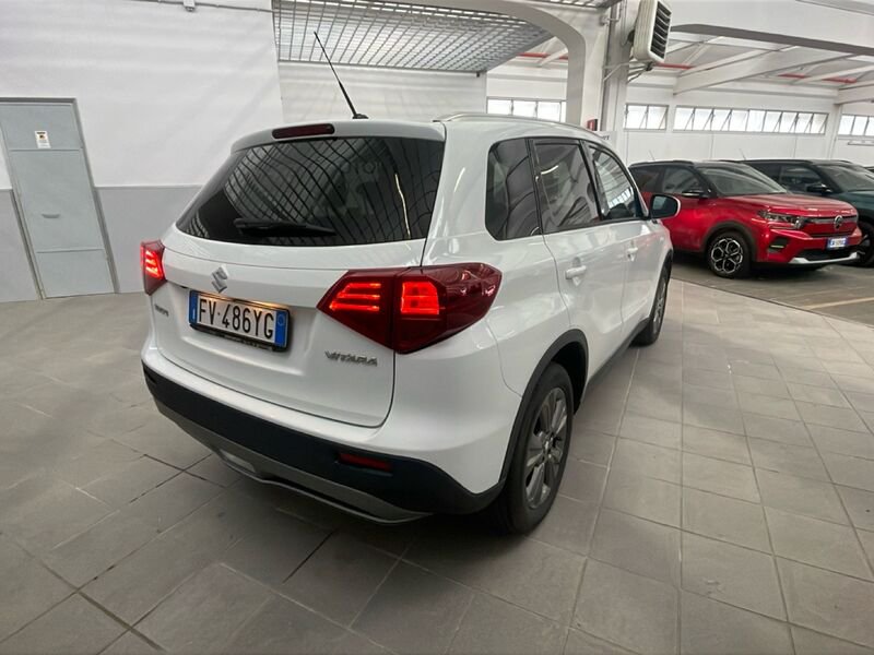 https://cdn-dk.caraffinity.it/dealer/datafiles/vehicle/images/800/32954/3ql4ILlgMvnmnuDQ.jpg?opacity=10&size=20&position=BOTTOM_RIGHT&border=0&watermark=%2Fdealer%2Fdatafiles%2Fvehicle%2Fimages%2Fwatermark%2F32954%2F775f2d5d-ef44-4a55-8370-84cbc0998b87.png